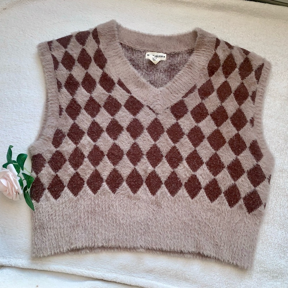 Yet Again Fuzzy Argyle Knit Vest - Picture 2 of 13